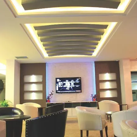 Hotel Le Grand 2*