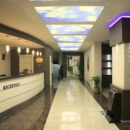 Le Grand Hotel